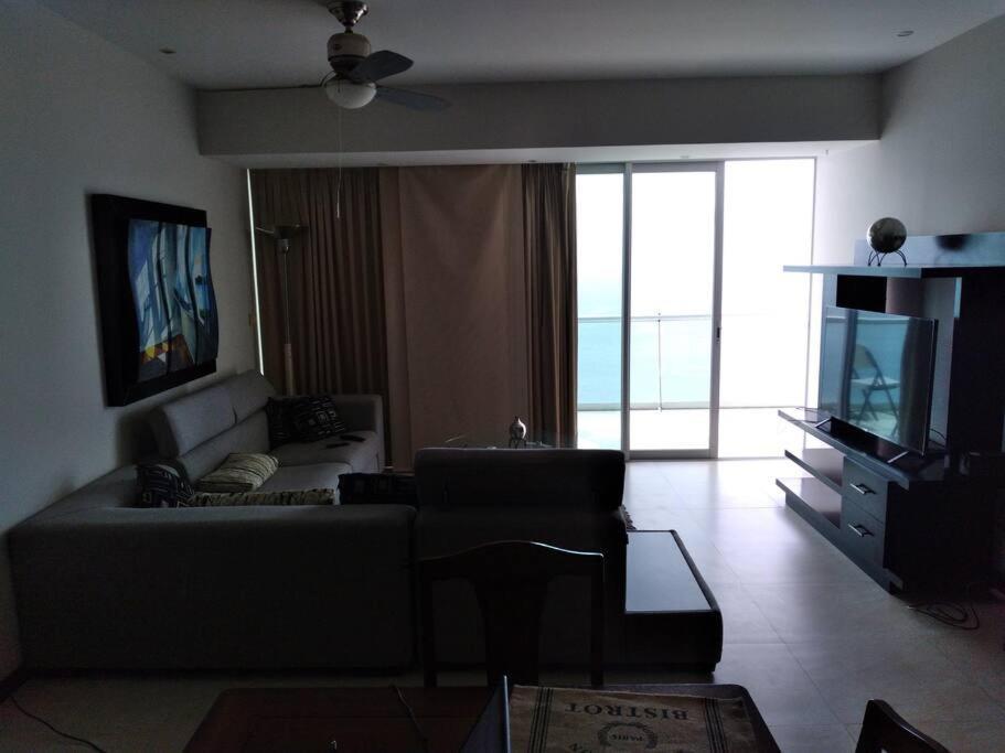 Beautiful 3 Bedroom, Fully Furnished, On The Beach Mazatlán Buitenkant foto